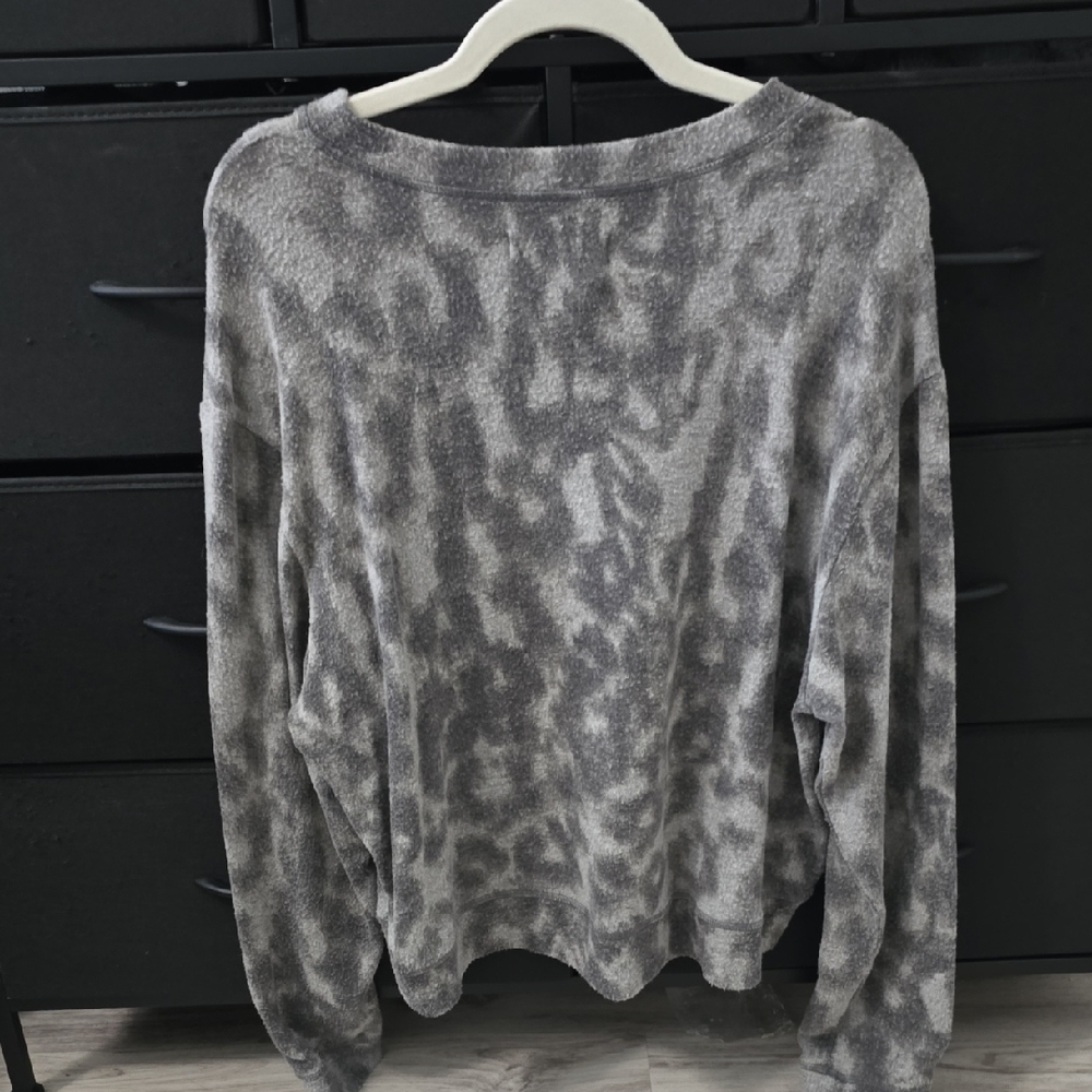 NWT-Blank NYC Leopard Print Women's Sweatshirt Large - Picture 6 of 10